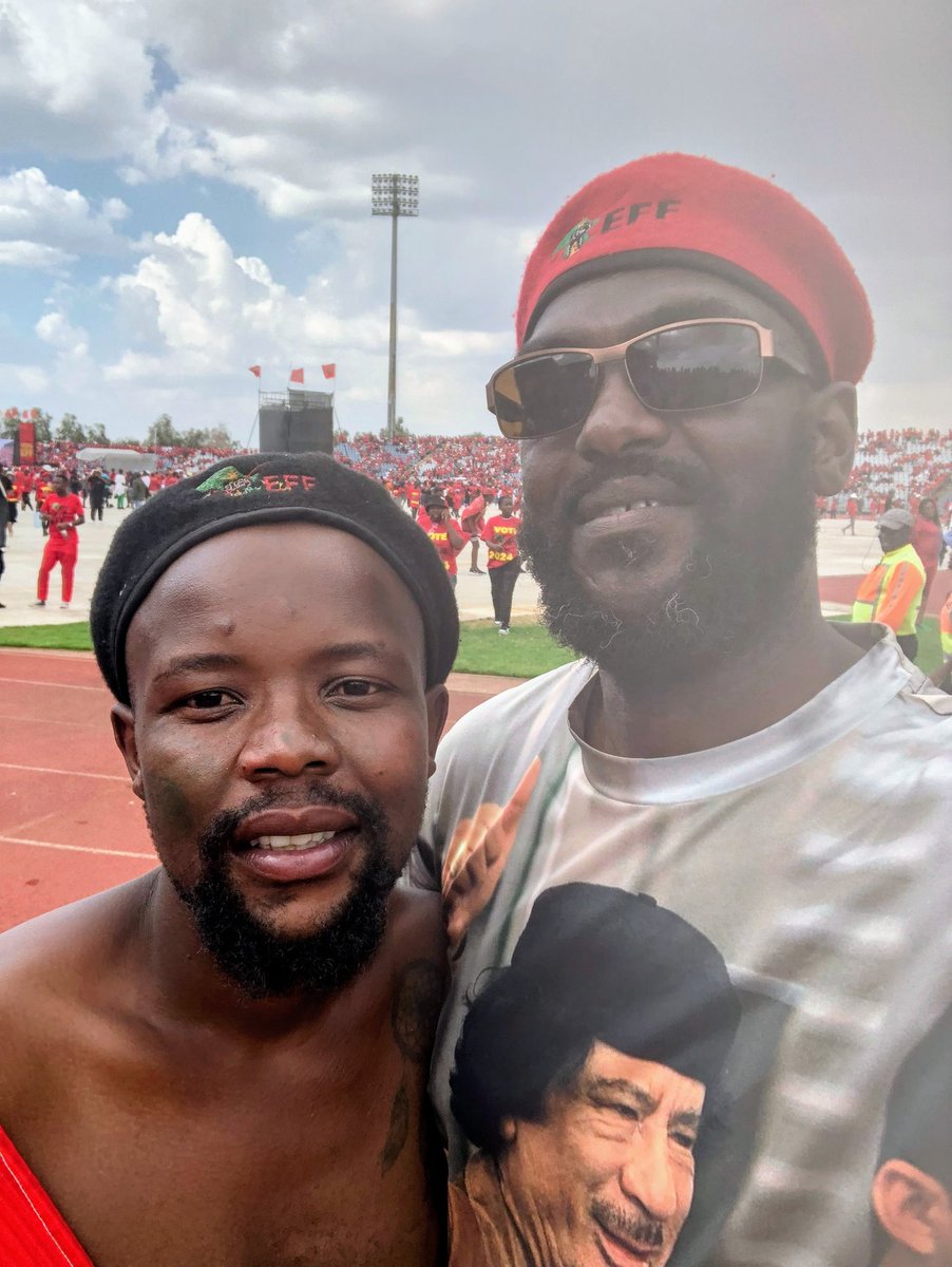 ZweSibiya's tweet image. Sometimes when we meet in the gatherings, we don't know each other's names, but we greet each other with respect and are happy that we are still part of this beautiful movement.

#RegisterToVoteForEFF