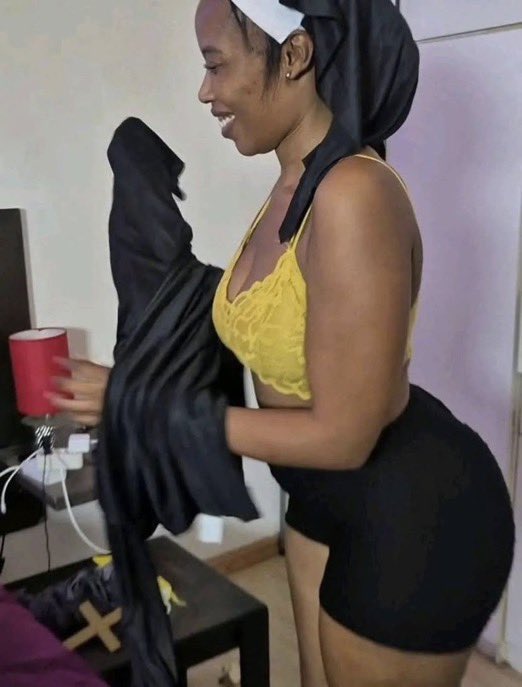everydaycrush10's tweet photo. Make sure you fvck today 👇

Before another hectic week days began 😋 https://t.co/niaO6wobNg