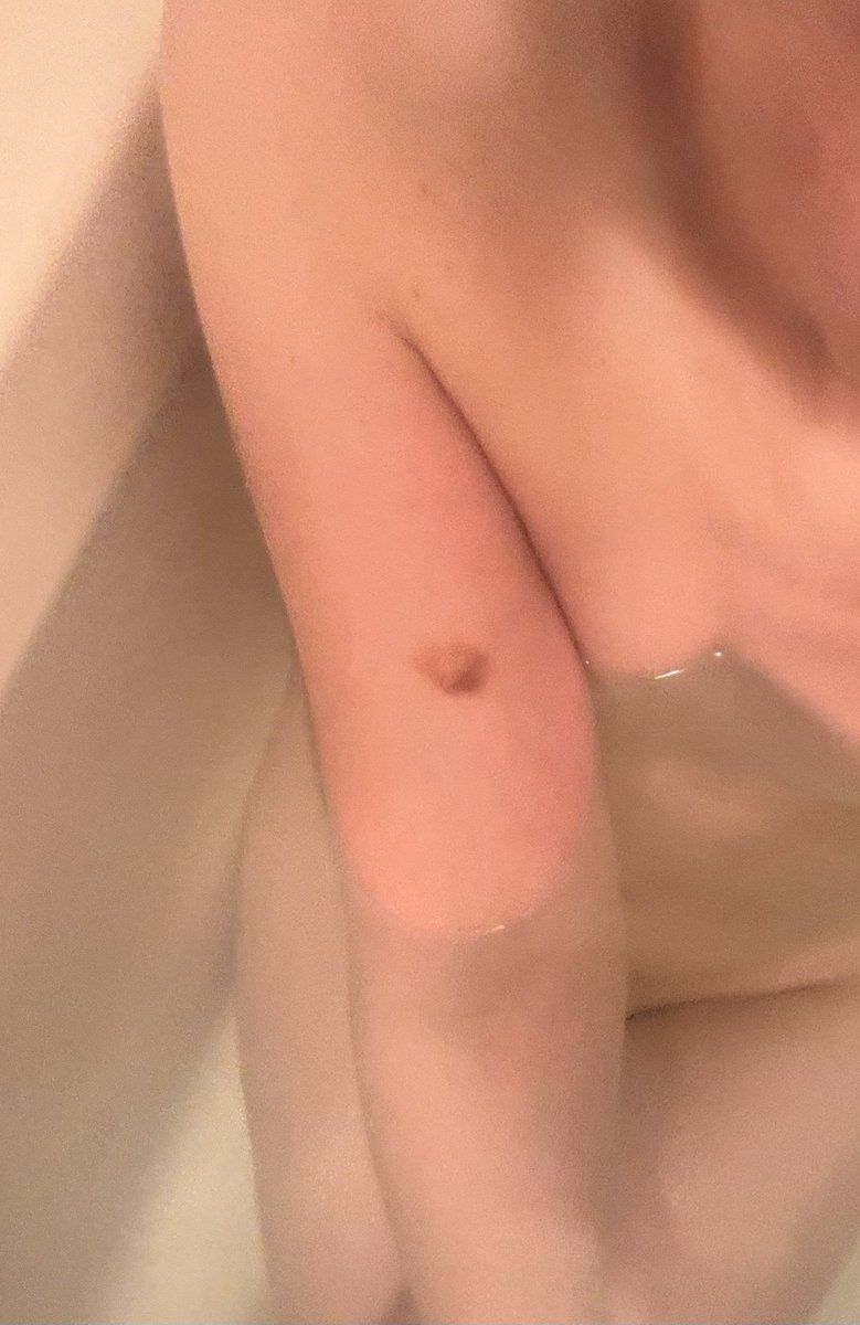 人妻マキ tweet media