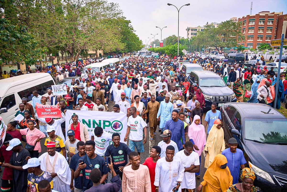 Barristerstreet's tweet image. 🇳🇬 #ICYMI: “AMUPITAN MUST GO” — Nigerians Demand INEC Chairman’s Exit as ADC Crisis Sparks Nationwide Outrage

Pressure is rapidly building on INEC Chairman, Joash Amupitan, as Nigerians intensify demands for his immediate resignation over the handling of the ADC leadership