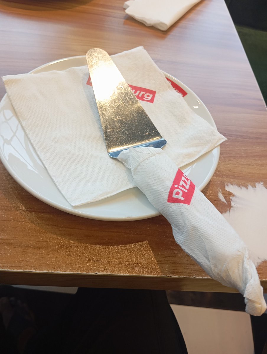 H ☰ＩＸＯ tweet media