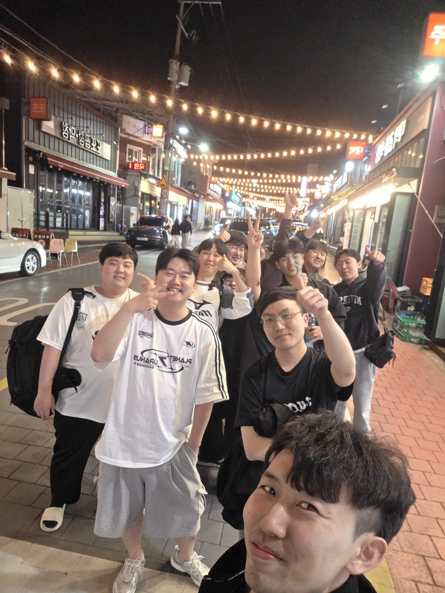 260411 울산 듀팩

1R 라이제올 후 OXX

260412 대구홀

1R 맬리스 후 XX
2R 페어리테일 후 XX
3R 룡화 후 XOX
4R 드랍 후 대호형이 주신 버거 나눠주기

싱크로 한번이라도 하게 해다오..
버거 보내주신 대호형, 티셔츠 주신 양정형님들, 같이 게임해주신분들 전부 감사합니다 
남은 공인 파이팅~