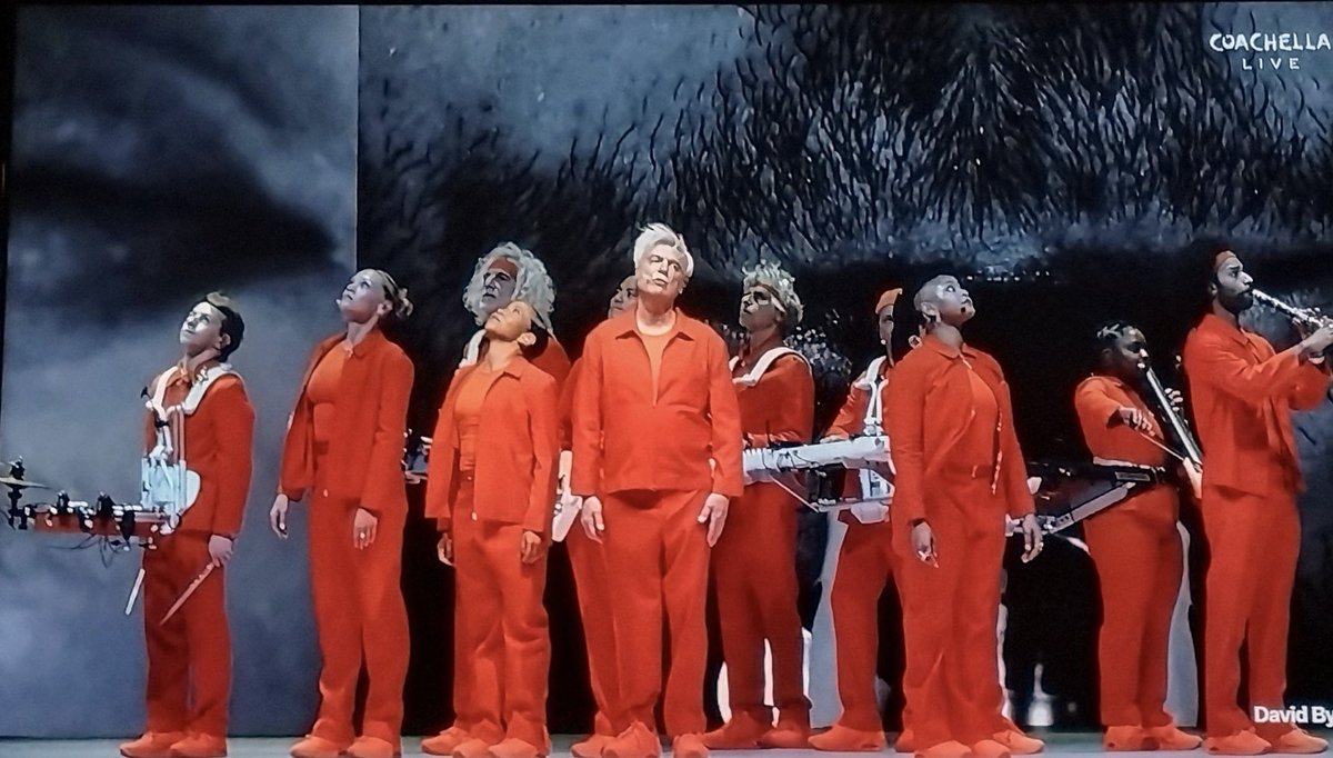 Coachella2日目
色々観たけど、やっぱり今日の1番はDavid Byrne🎵

自由とレジスタンス、ずっと踊り続けたい

サマソニ楽しみだ🤗