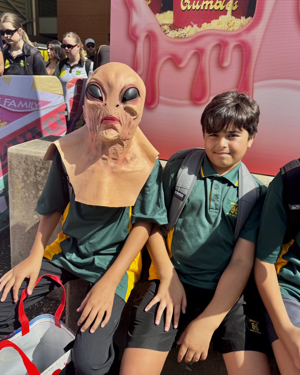 BoysGranville's tweet image. Over 100 students from Years 7 to 12 enjoyed a a day at the #EasterShow in the final week of Term 1, celebrating their academic achievement, strong attendance and positive behaviour. 
#AimingforExcellence #Lovewhereyoulearn