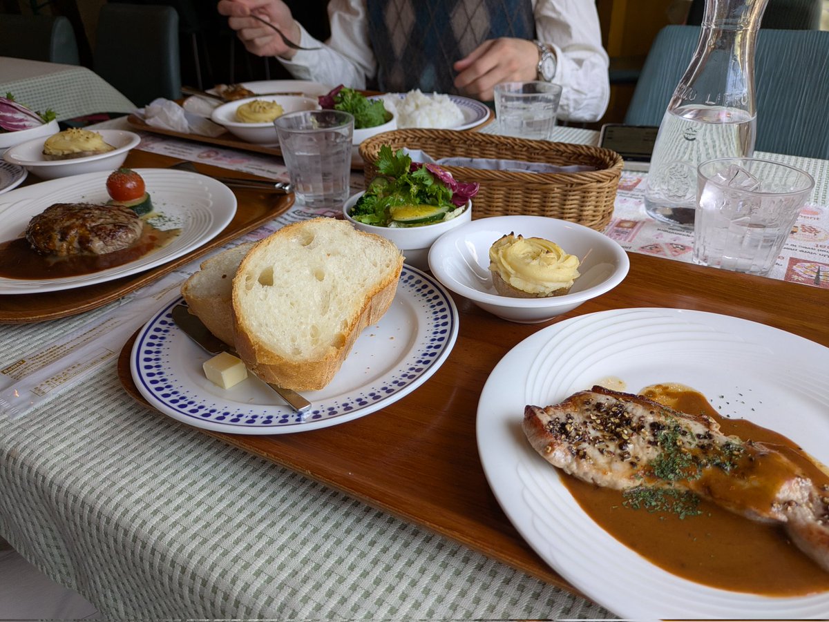 うろこ tweet media