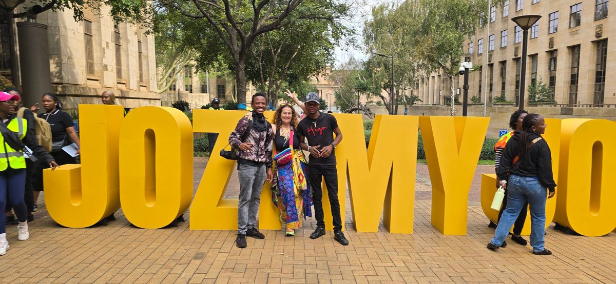 KathyLBerman's tweet photo. @jozi_my_jozi. With my @impact4goodza team #lassie on #stilts. #bilal #facepainting and#zak #woodenart https://t.co/EpIaHkOfdQ