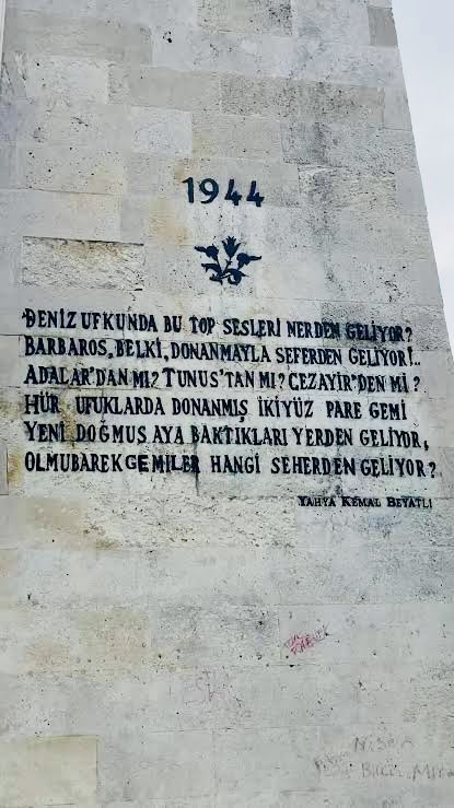 arc_ircle tweet media