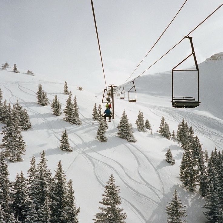 deni🕯️ tweet media