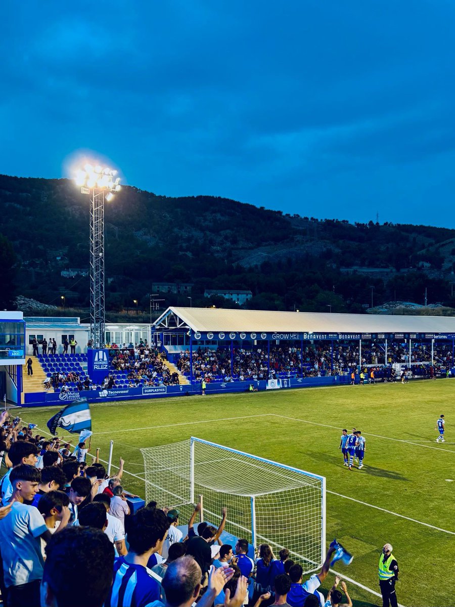 Loren ; 👦🏾 tweet media