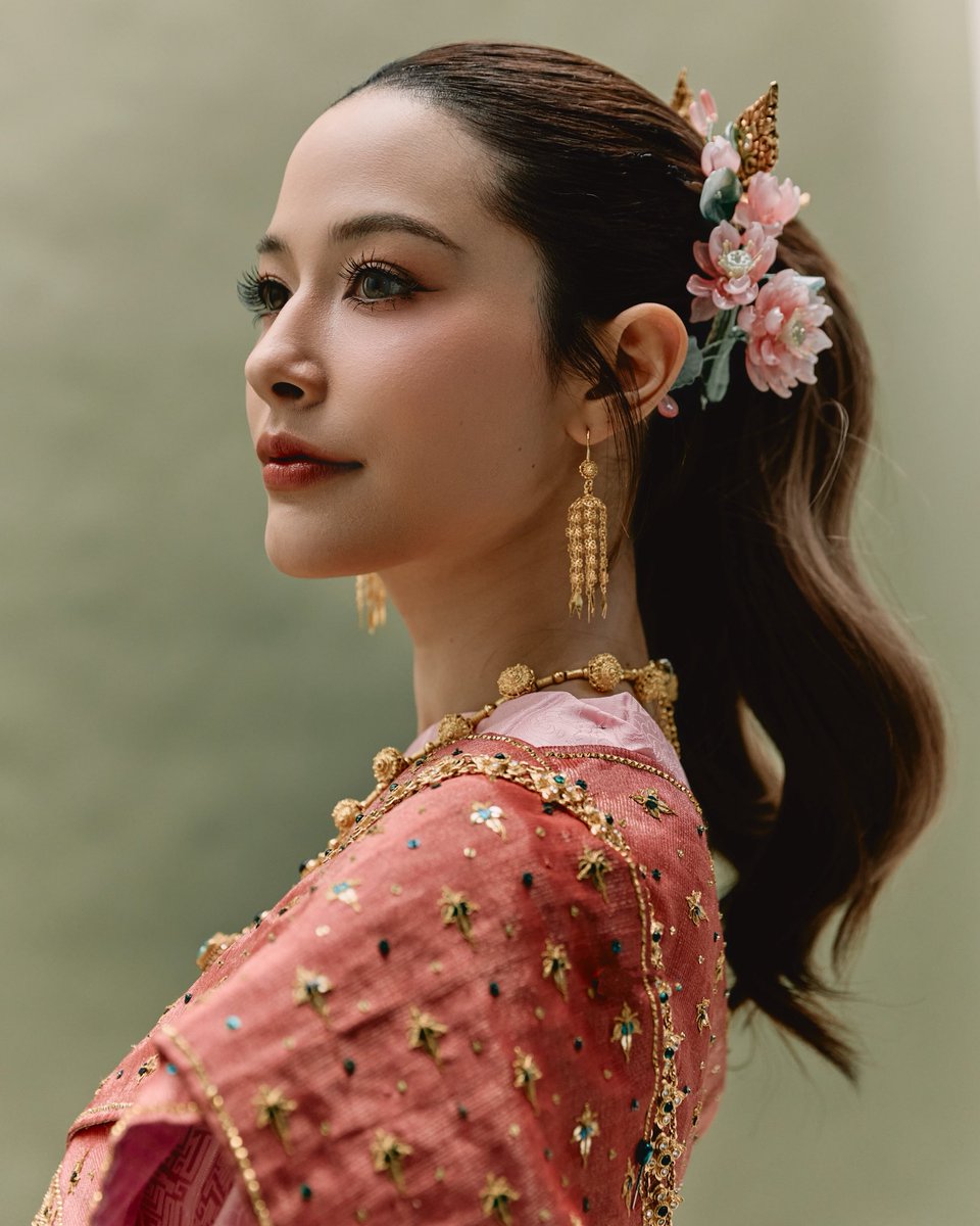 gina.salas tweet media