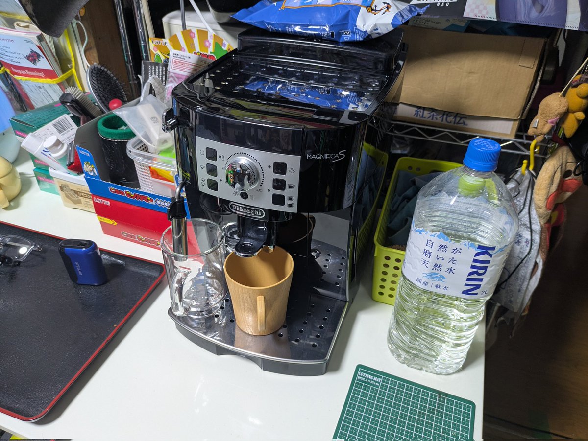 idatomomaya's tweet photo. コーヒー飲みまくりだ
ラテのテクニックを身につけたい☺️
ミルクピッチャーいるな😥 https://t.co/pgNzZQgCxz