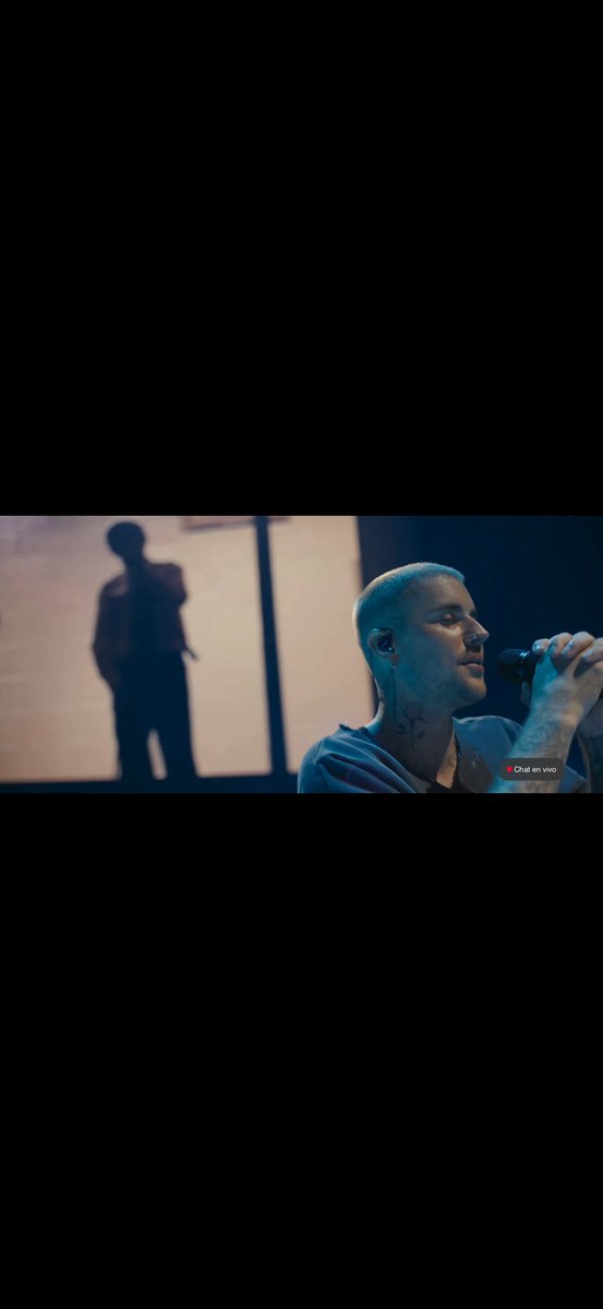 18 años siguiendo su música, 18 años donde me ha acompañado lit es casi la mitad de mi vida y aún no he podido verlo en vivo, eso me mata 💔#BIEBERCHELLA