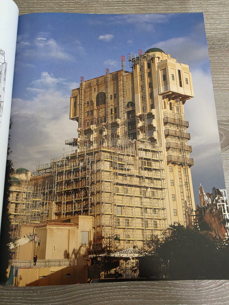 Café Mickey tweet media