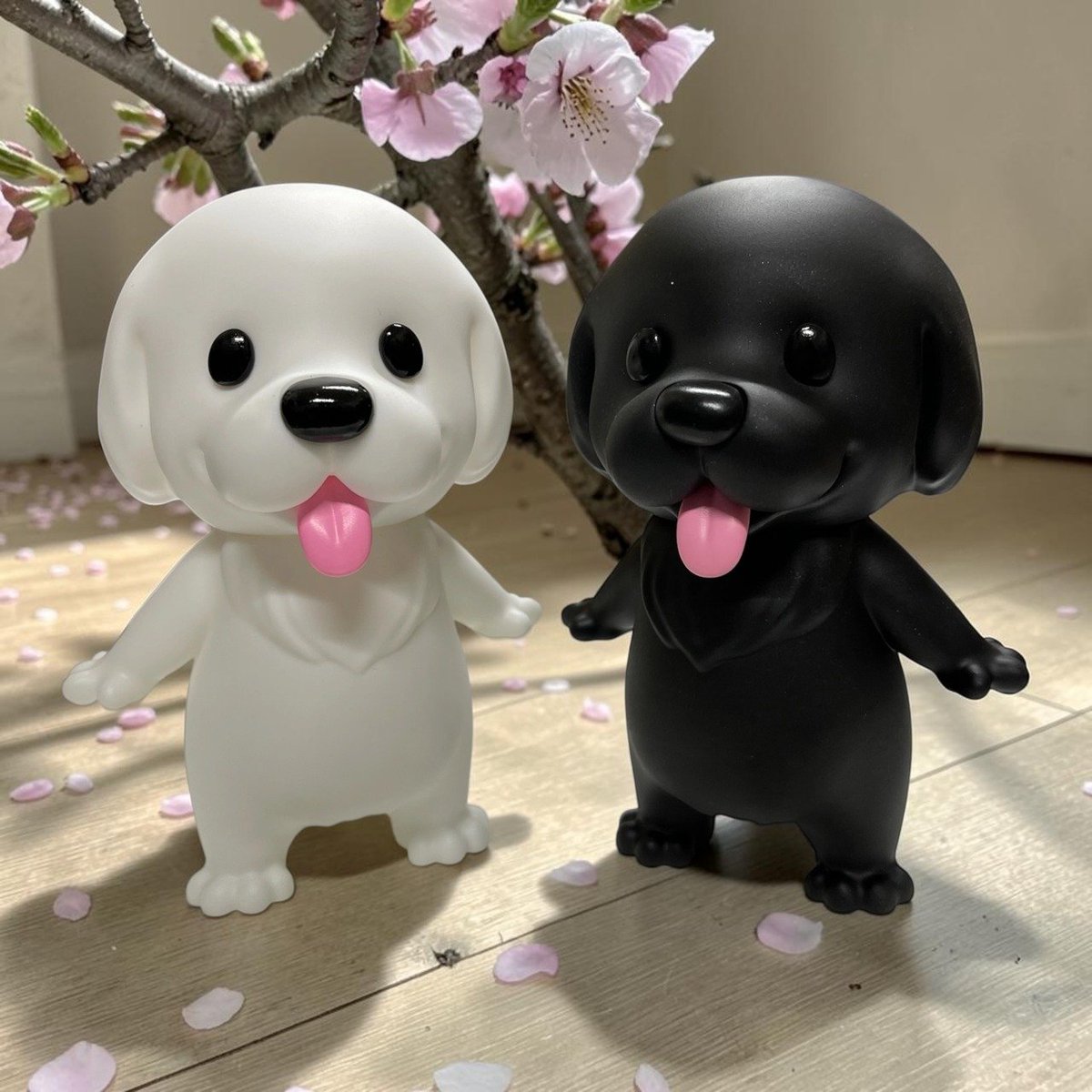 大変お待たせいたしました。大型サイズの「ゴルちゃん」のご案内でございます。

企画、原型からWAX置換　塗装までほとんどの作業をできるから
１４ｃｍで5,500円税込み　このお値段！！ 

イエローカラーにつきましては、お取引先様の都合により、発売は約1か月後を予定しております。