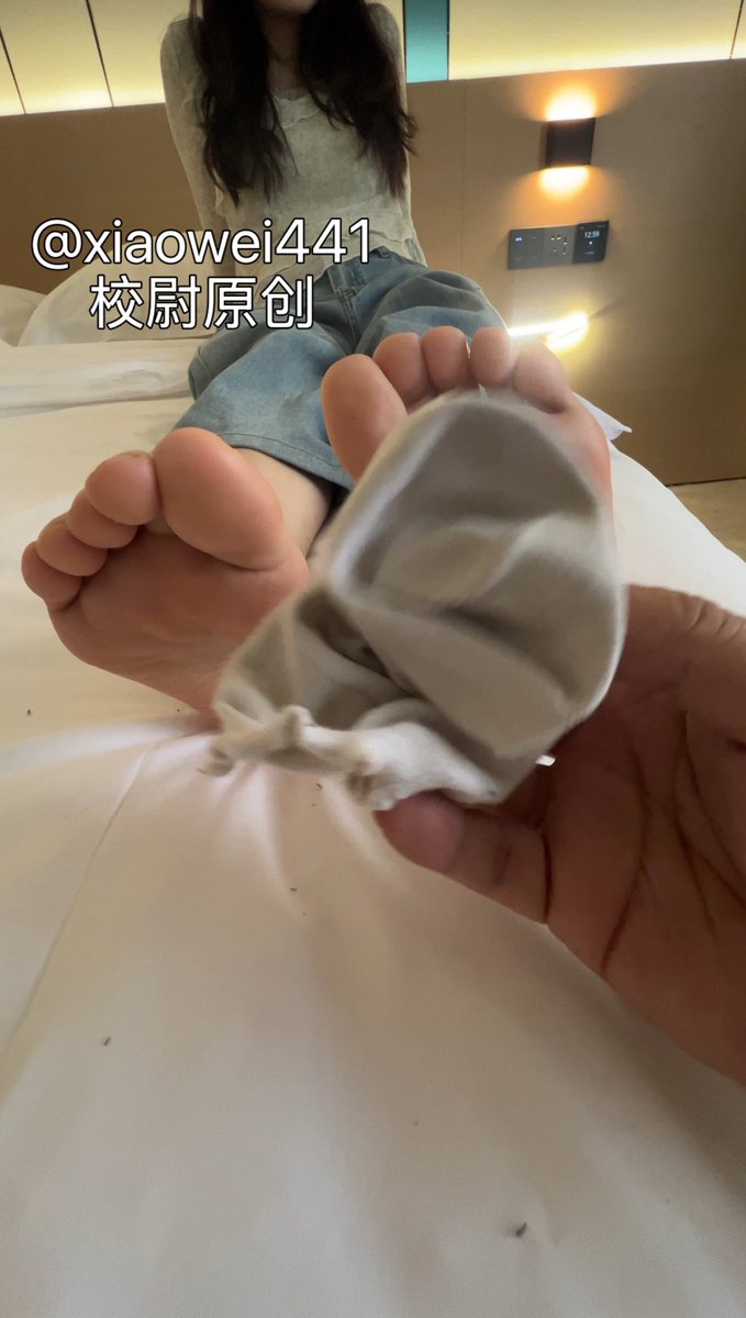 摸丝校尉 tweet media