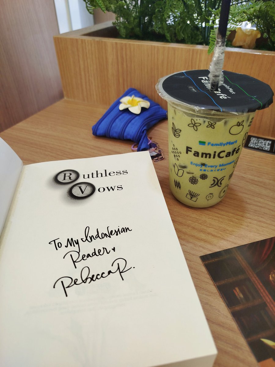 灰色、 tweet media