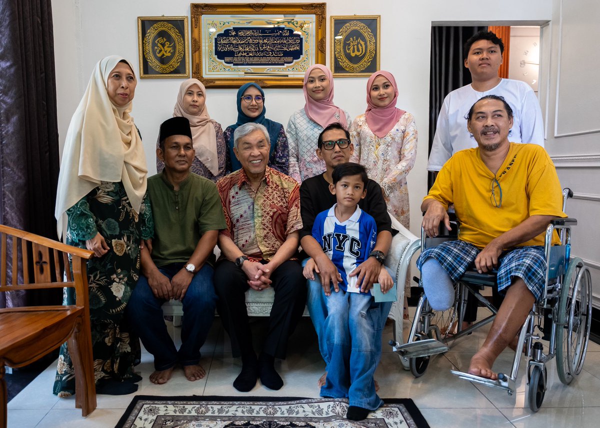 DrZahidHamidi tweet picture