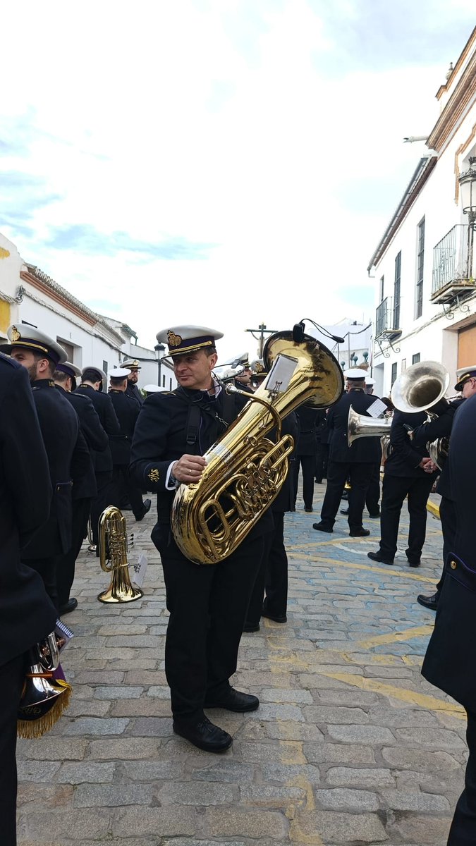 unodealameda's tweet photo. Cuando te dicen en Mayo del 25 por qué no te unes al proyecto de la @amjesusnazareno no me veia y la gran Semana Santa que e tenido y con ganas de continuar la vida es eso superar, disfrutar pero sobre todo tener ilusión. https://t.co/A18evlbRVF