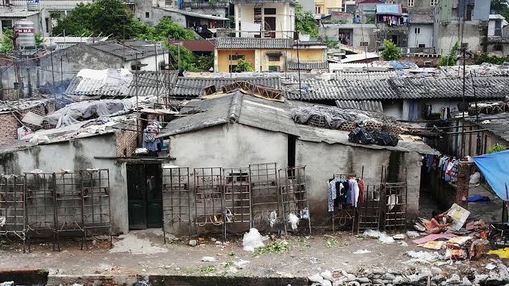 FJ_DataWorks's tweet photo. Top 20 Countries Living in Extreme Poverty
(Share of population living under $3 per day)

1) 🇨🇩 Democratic Republic of the Congo → 85.3%  
2) 🇲🇿 Mozambique → 82.2%  
3) 🇲🇼 Malawi → 75.4%  
4) 🇧🇮 Burundi → 74.2%  
5) 🇿🇲 Zambia → 71.7%  
6) 🇨🇫 Central African Republic → 71.6%  
7) 🇳🇪 Niger → 60.5%  
8) 🇺🇬 Uganda → 59.8%  
9) 🇿🇼 Zimbabwe → 49.2%  
10) 🇰🇪 Kenya → 46.4%  
11) 🇧🇫 Burkina Faso → 42.1%  
12) 🇬🇼 Guinea-Bissau → 39.9%  
13) 🇹🇩 Chad → 39.5%  
14) 🇪🇹 Ethiopia → 38.6%  
15) 🇲🇱 Mali → 36.1%  
16) 🇹🇬 Togo → 34.7%  
17) 🇧🇯 Benin → 27.2%  
18) 🇨🇲 Cameroon → 26.7%  
19) 🇽🇰 Kosovo → 25.0%  
20) 🇬🇲 Gambia → 22.0%  

#poverty  #Africa 

World Bank