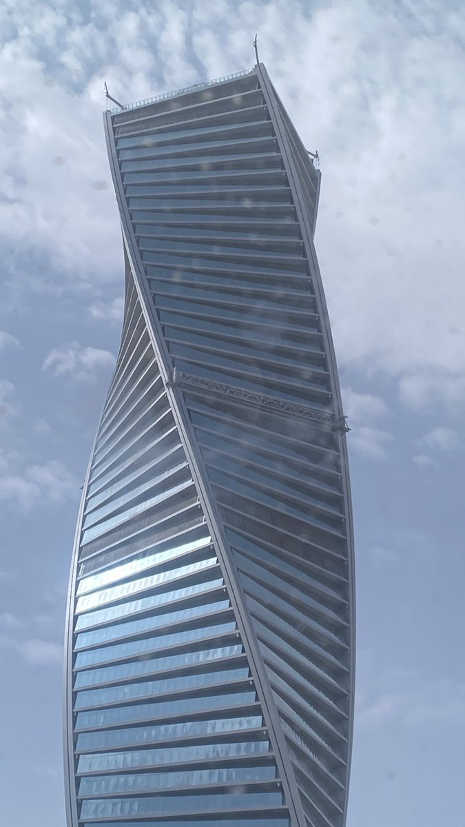 عـذاء العذيـة tweet media