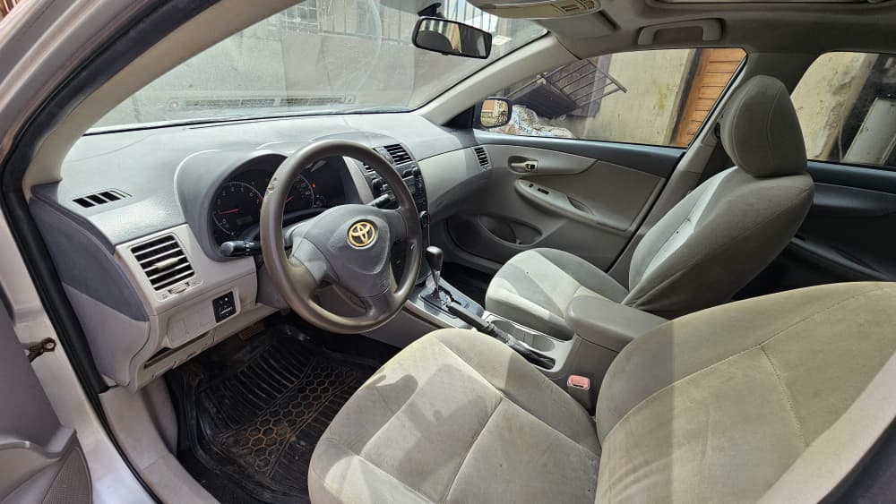 EassyAutos's tweet image. 🔥 EXTREMELY CLEAN 🔥

2009 Toyota Corolla LE (Canada Spec) 🇨🇦

Super silent engine
Perfect gear &amp;amp; AC ❄️
Sunroof 🌤️
Synthetic fabric interior
First user

💰 Price: ₦8.1M
🤝 Settlement: ₦250K

Serious buyers only

📞 Call/WhatsApp: +2348156661021
#ToyotaCorolla #LagosCars #fyp