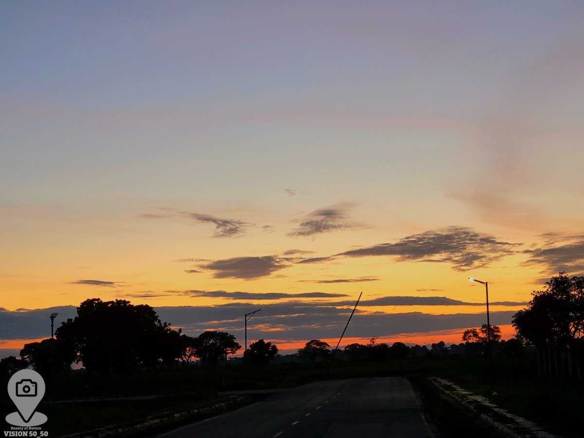 Adam50_50's tweet photo. Beauty of Nature 😍 
Chasing the last rays of the sun

Inside ABU Campus 
#abuzaria #abusites #samsungphotography #landscape #trends https://t.co/b74VYibrED