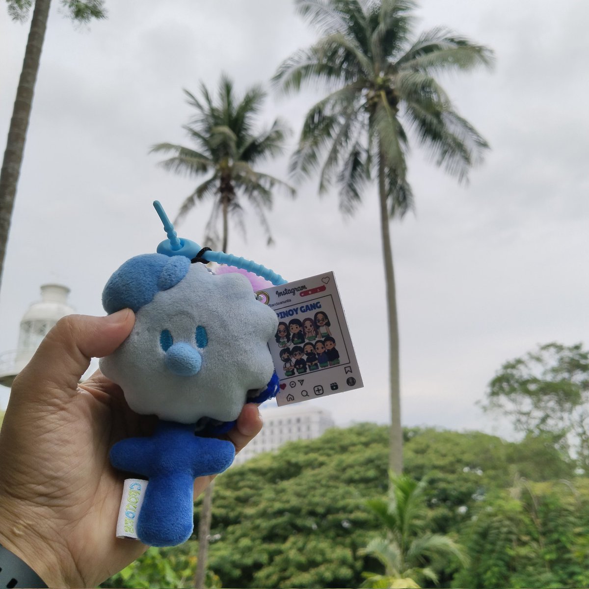 shengky0918's tweet photo. Pinoy gang with baby bluebee๐ซถ went out and chill #fortcanning ๐ธ๐ฌ
#clouderflower #cdfw
#andaanunta https://t.co/xzPEGEawXV