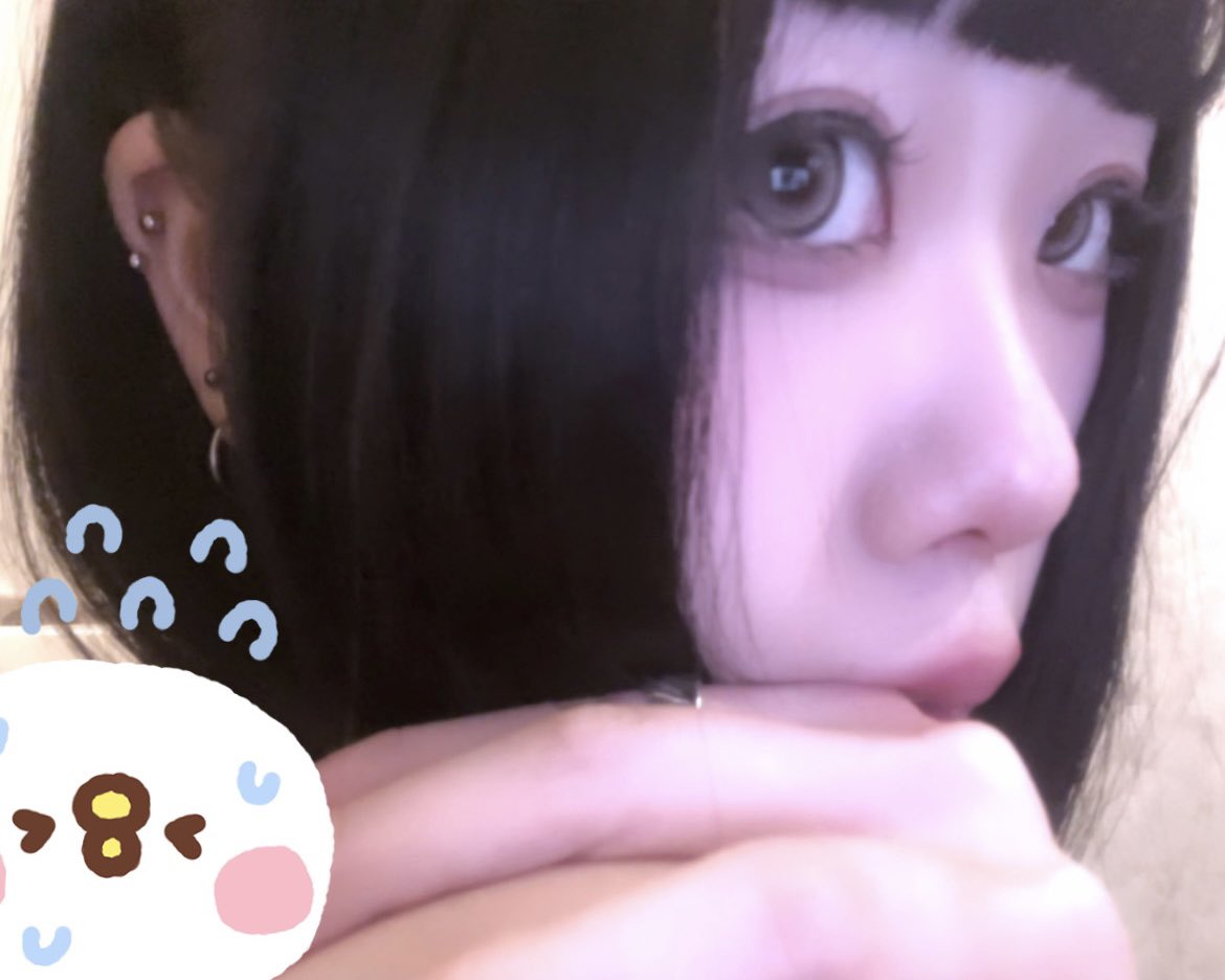 red__ram's tweet photo. 今年たくさんピアスふやす https://t.co/1N7id1fhi3