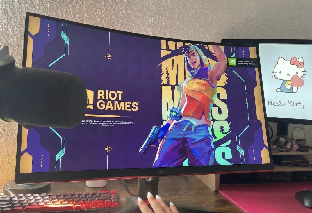 Fuzetea0815's tweet image. Zeit für die nächste Runde Pain... rein in den Bruch. 🫠 Hoffe mal, die neuen Nails werden mir nicht zum Verhängnis. Aber egal was kommt, heute wird Platin gegrindet. 💅
#NewNails #NailsAndGaming #Valorant #ValorantDE