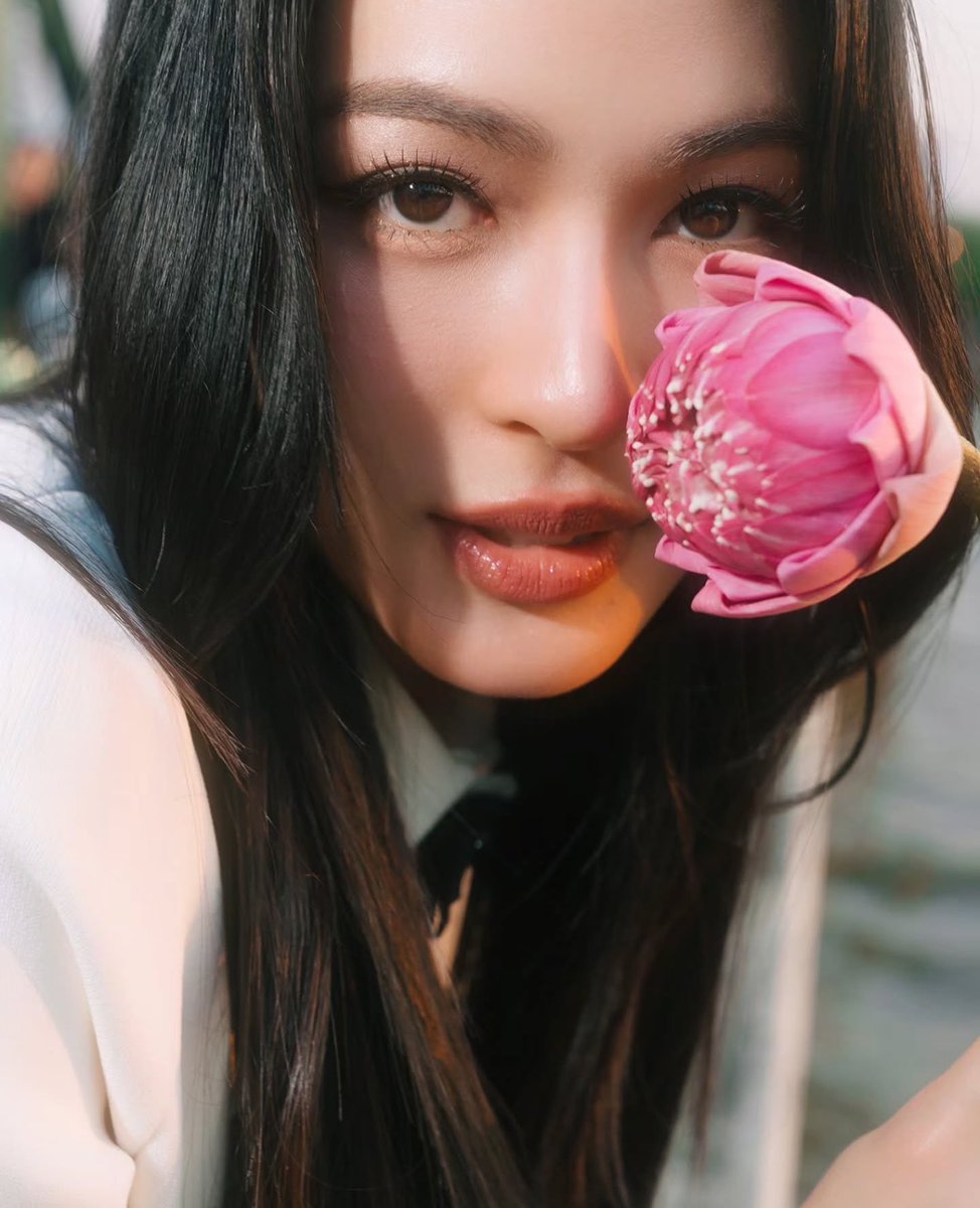nongplaaaaa's tweet photo. อะโห คุณทีมกล้องปล่อยรูปชัด ๆ เต็ม ๆ ออกมาแล้วค่ะทุกคน พี่หลิงสวยมากก อมกก สวยจึ้งเอาอยู่ทุกโพส

cr. ig : gamey.foto
#หลิงหลิงคอง #linglingkwong https://t.co/HL7bsEAiAd