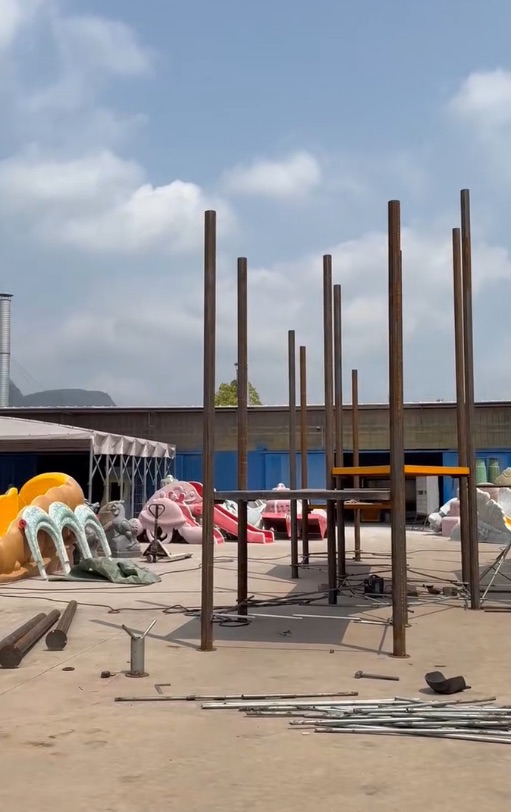GuangzhouQbhhv's tweet image. 🚧 Water House Project Trial Assembly Completed! ✅ Every detail, from the steel frame to final shape, is meticulously controlled for flawless installation. Dive into our professional, custom water park solutions! 🌊 #WaterPlay #QualityCraftsmanship #fyp #foryou