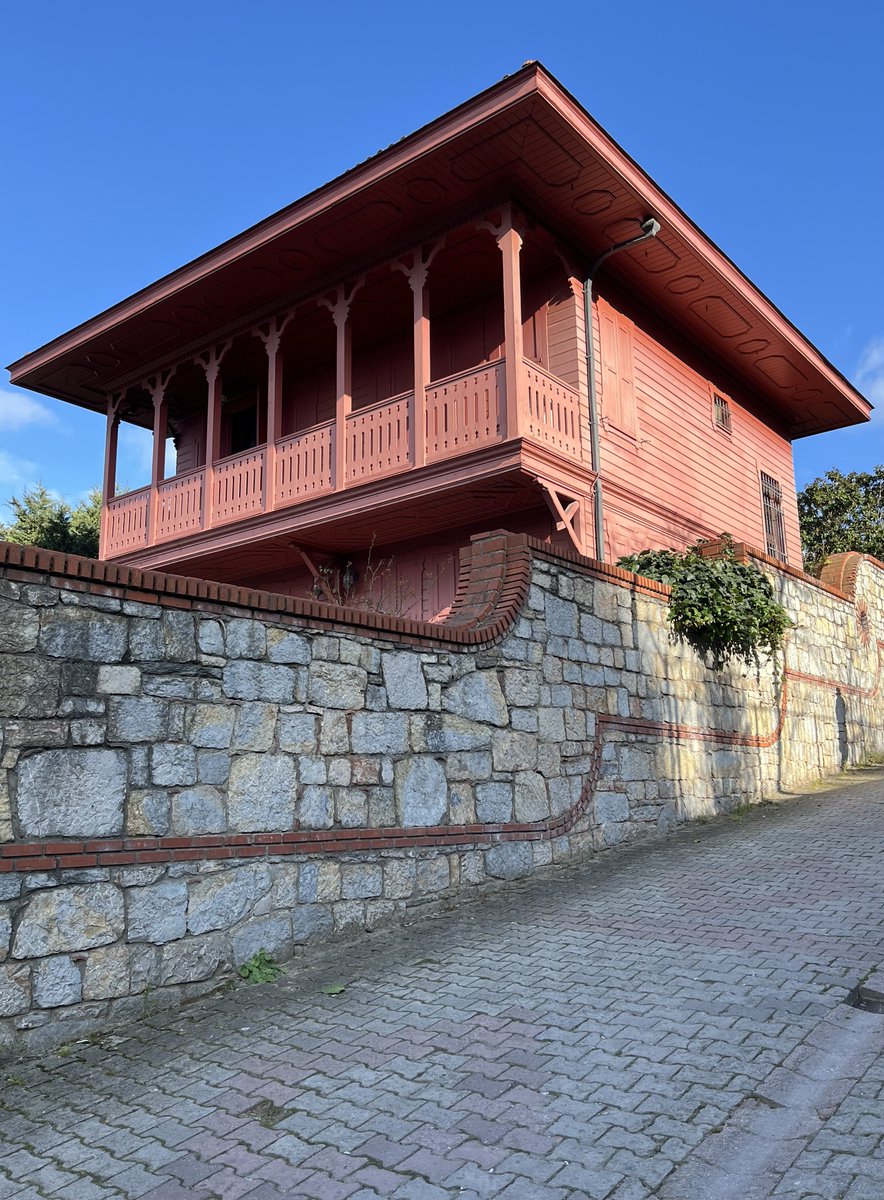 Pat Yale tweet media