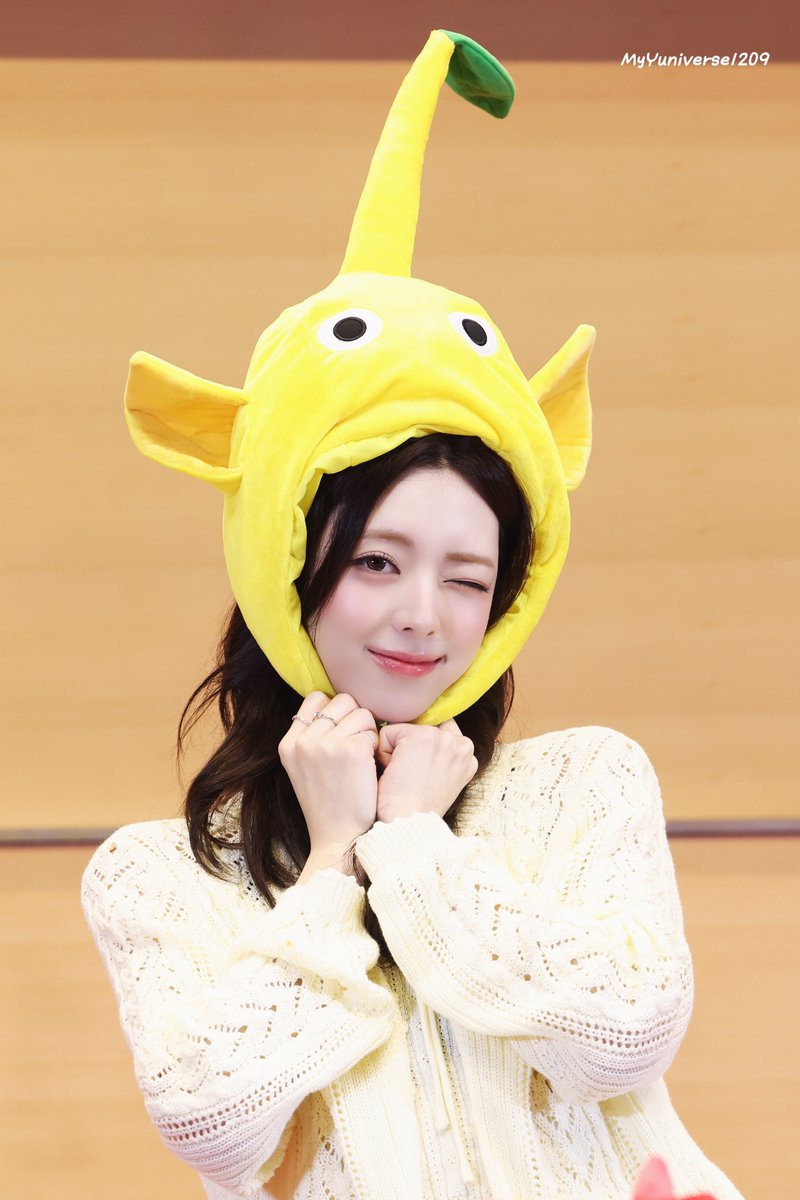 260412 Taipei 팬싸

#ITZY #MIDZY <a href="/ITZYofficial/">ITZY</a>
#YUNA #유나 #YUNA_IceCream