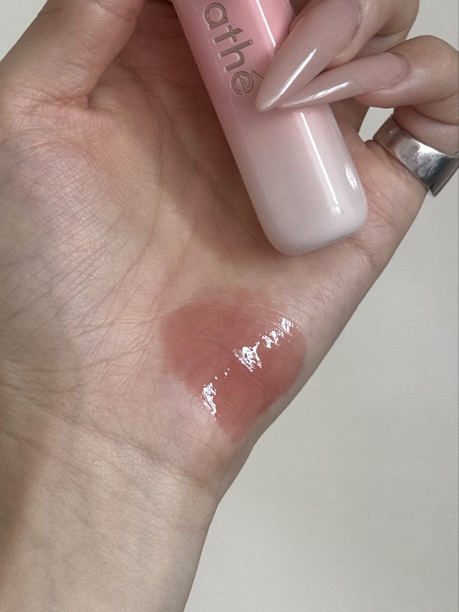 chou_makeup tweet media