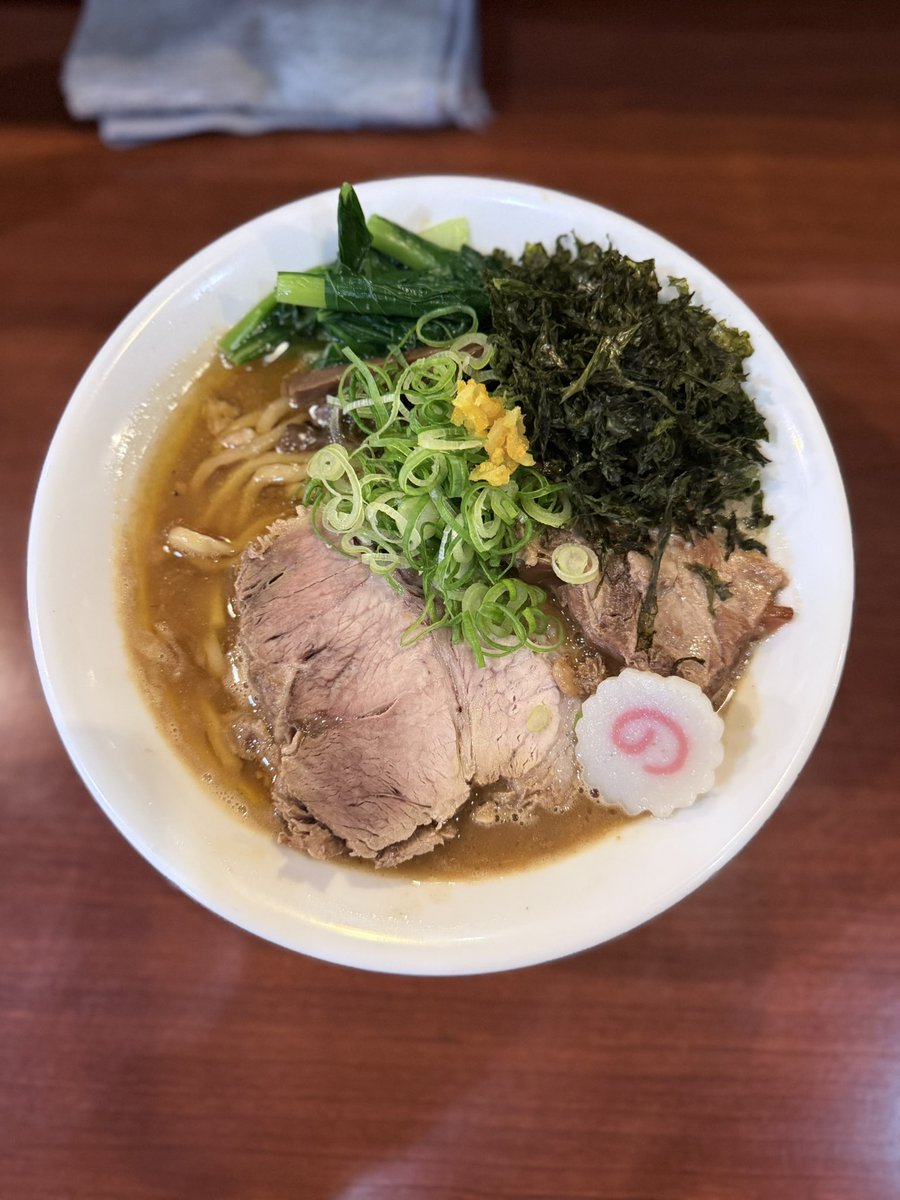 たろー tweet media