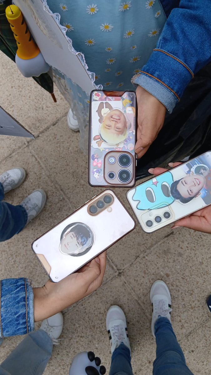 xxhicsh00's tweet photo. Ser fangirl es de mis mejores momentos 🙂‍↔️✨

#VVIPSelcaDay  #Seungri @ForvictoRi @Denitorii @pandadelcondado https://t.co/TEO1qYKbsN