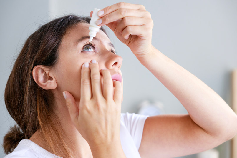 CroydonVision's tweet photo. We are excited to read about an experimental “living eye drop” that uses naturally occurring eye bacteria to support corneal wound healing . Thank you @PittHealthSci for this proof-of‑concept study, published in Cell Reports. @NHS @UCLMoorfieldsEd @RNIB 
https://t.co/oY2aWhpHU0 https://t.co/J7SEiwrAts