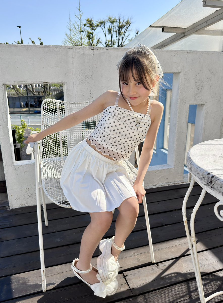 Hina_n_oSan's tweet image. 今日のあかりん🩵in千駄ヶ谷studio 個撮編📸

急遽15分枠で１つ空きが出たとのことで個撮することに♪( ´▽｀)
セッションで撮らなかったトコで撮ろーって話から上に上がったけど眩しいし風強いしだったね🥹

#あかりん
#akari
#AlicegirlsF4