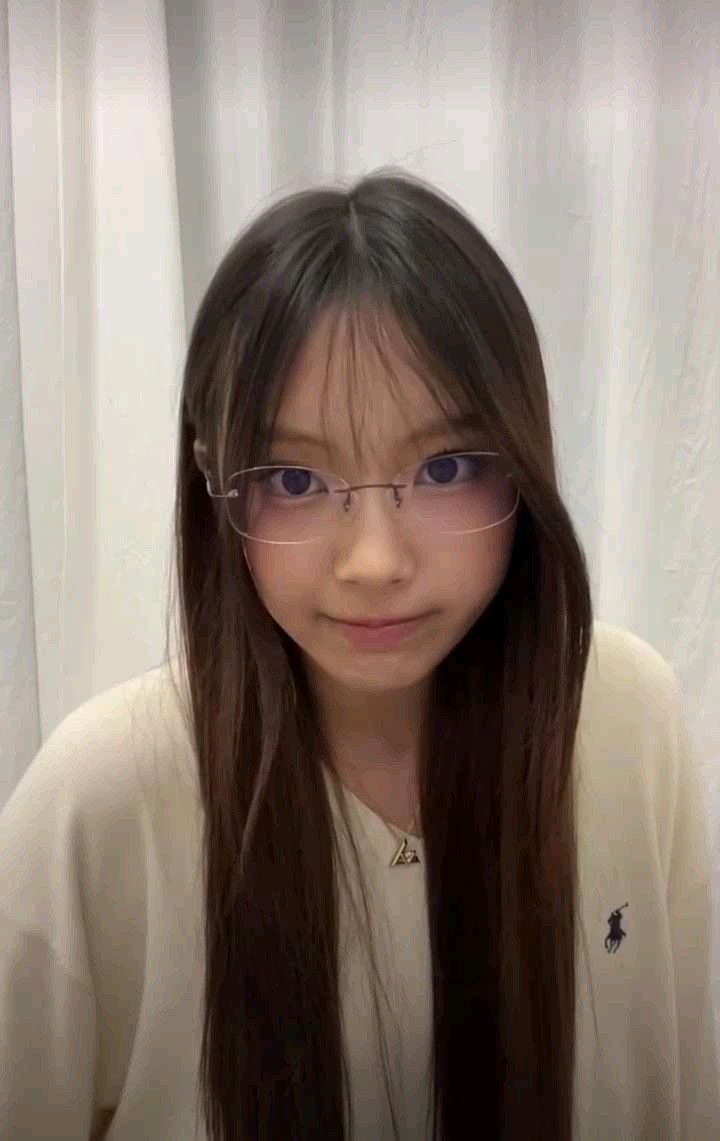 존 제임스 커머트린 tweet media