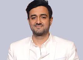 VERY NEGATIVE FAN tweet media