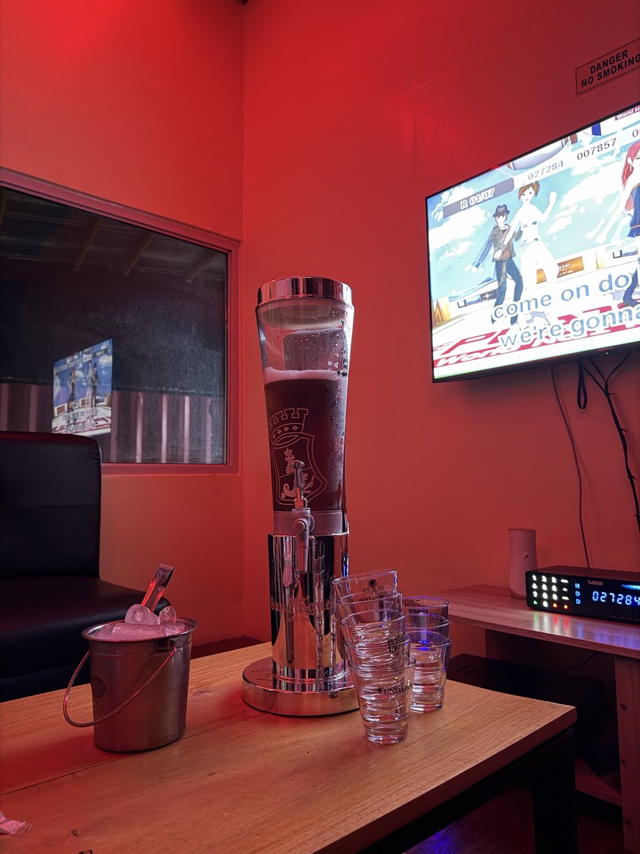 Collins98 tweet media