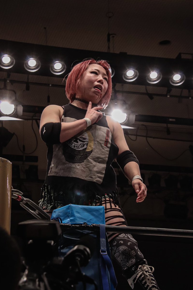 ᴍᴀᴋᴏ tweet media