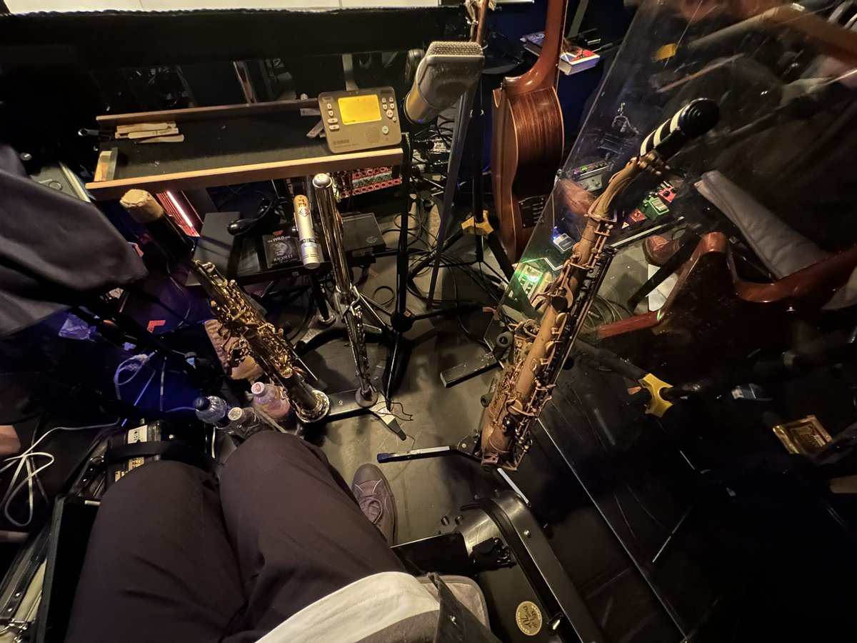 ntsax's tweet photo. ミュージカル「ブラッド・ブラザーズ」、本日大阪の地にて大千穐楽でした🎷 https://t.co/LjWfPeHPH6