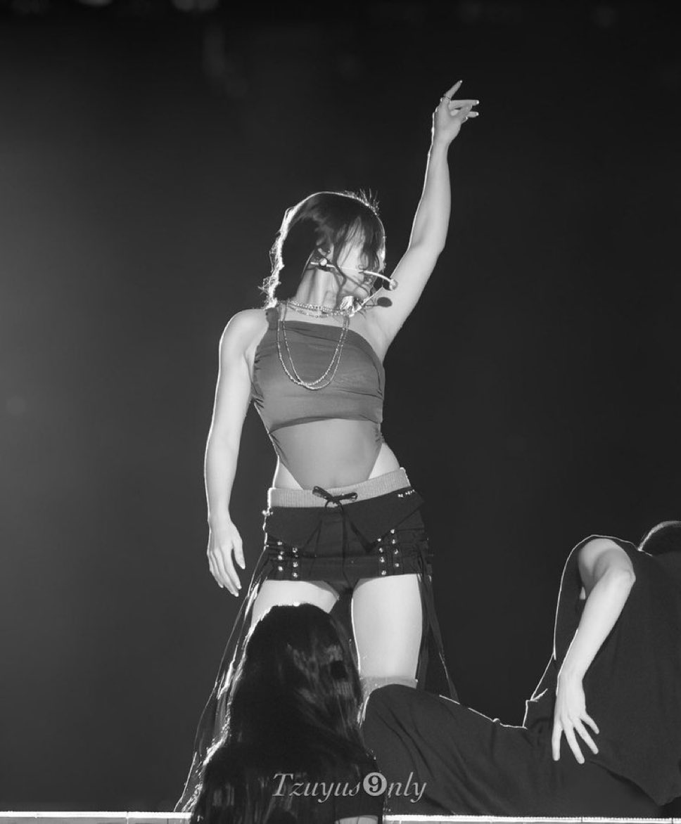 루이스 tweet media