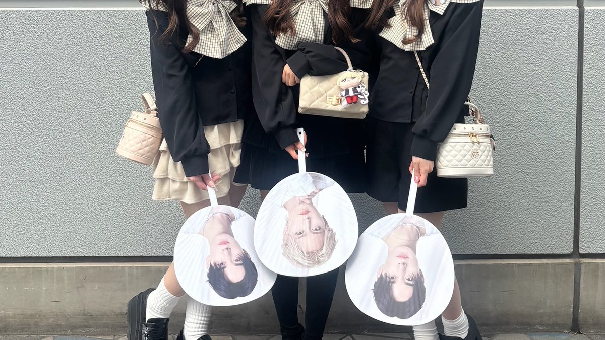 𝘩𝘪𝘯𝘢 tweet media