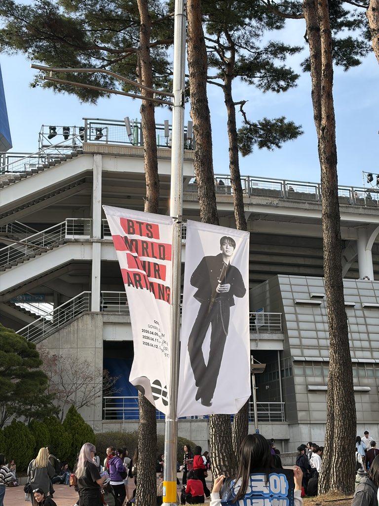 キンテックス駅で見かけたジミナとジョングクも置いておきます
#BTS_ARİRANG_Goyang