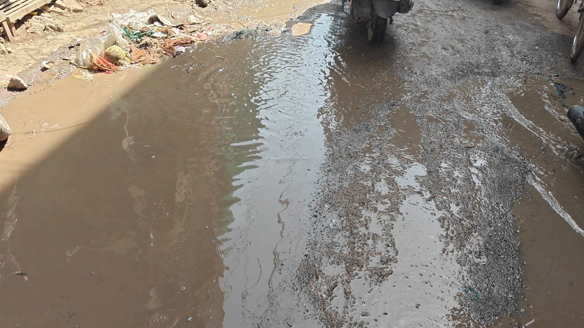 AAPVARMandal's tweet image. ये हमारे यशस्वी प्रधानमंत्री @narendramodi जी के संसदीय क्षेत्र वाराणसी में सिगरा से औरंगाबाद मुख्य मार्ग का हाल है👇

जब स्मार्ट सिटी का यह हाल है तो पूरे प्रदेश का क्या ही होगा।

#SmartCity 
#ModiHaiToMumkinHai