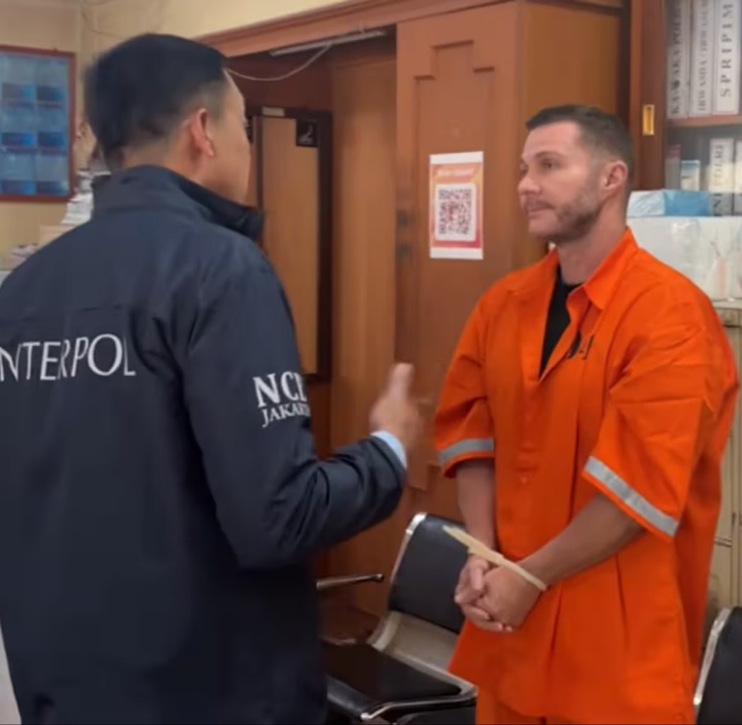 narcodiario's tweet image. LA HISTORIA DEL DOMINGO!
De los #kinahan y los #hutch a los #lyons y los #Daniels: blanqueo y muerte en la #costadelsol☀️ . Todo, SOLO en
narcodiario.com/2026/04/de-los…