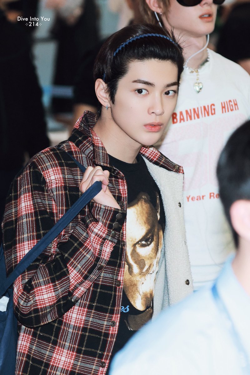 𝗗𝗶𝘃𝗲 𝗜𝗻𝘁𝗼 𝗬𝗼𝘂 tweet media