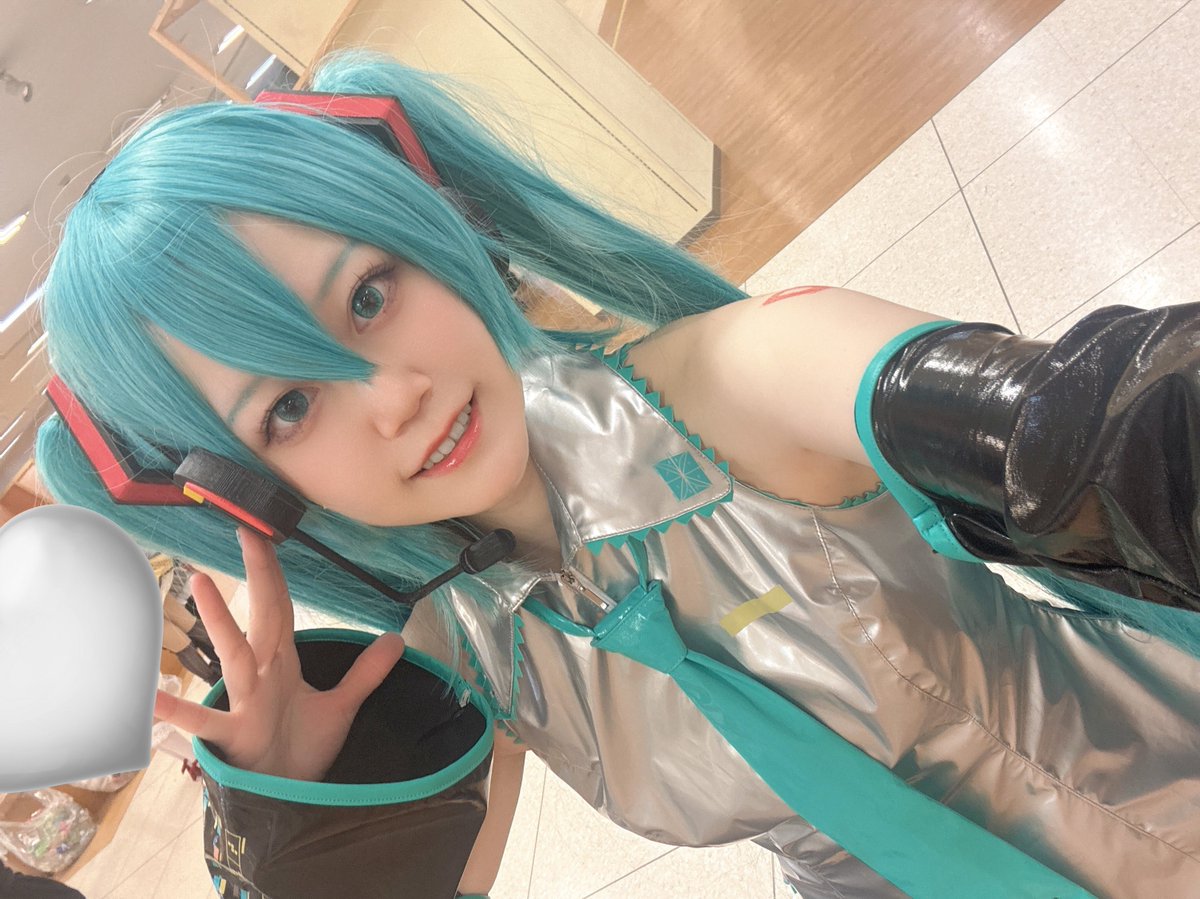 えもり tweet media